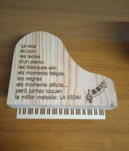 detalls de fusta - regals fets a ma - regals originals - artesania catalana