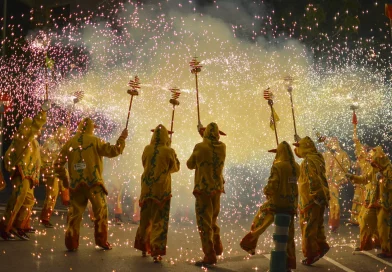 FESTA MAJOR ESPLUGUES - FESTES MAJORS DE CATALUNYA - FIRES I FESTES AQUEST CAP DE SETMANA - QUE FER AVUI - QUE FER AQUEST CAP DE SETMANA.jpg