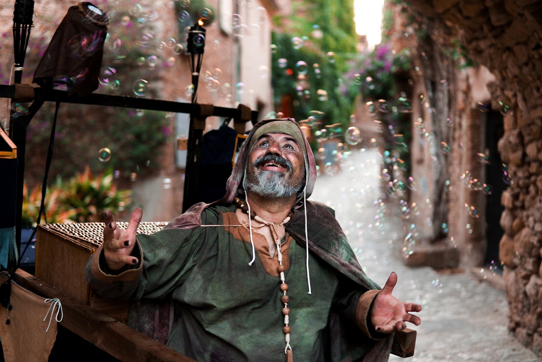 Descobreix el màgic espectacle BURBRUJO aquest novembre! 