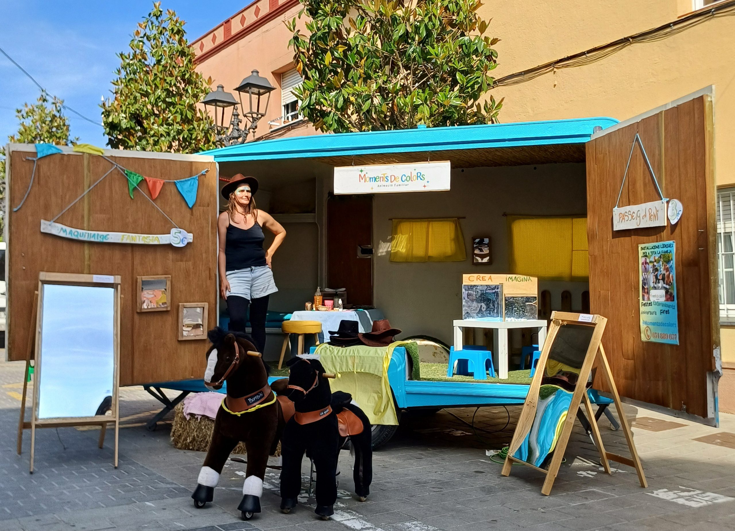 MOMENTS DE COLORS – TALLERISTES PER FIRE I FESTES