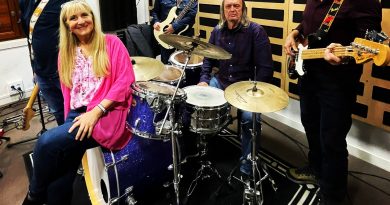 Black Station Band - GRUP DE VERSIONS PER FESTES - GRUP DE VERSIONS - GRUP DE VERSIONS PER ESDEVENIMENTS - GRUP DE VERSIONS CATALUNYA -