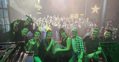 RANDOM - grup de versions per festes - grup de versions per esdeveniments - grup de versions per festes majors - version per fires i festes