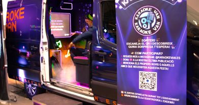 Karaoke Van - KARAOKE PER ESDEVENIMENTS - KARAOKE PER FESTES - KARAOKE PER FESTES MAJORS - KARAOKE PER FIRES I FESTES