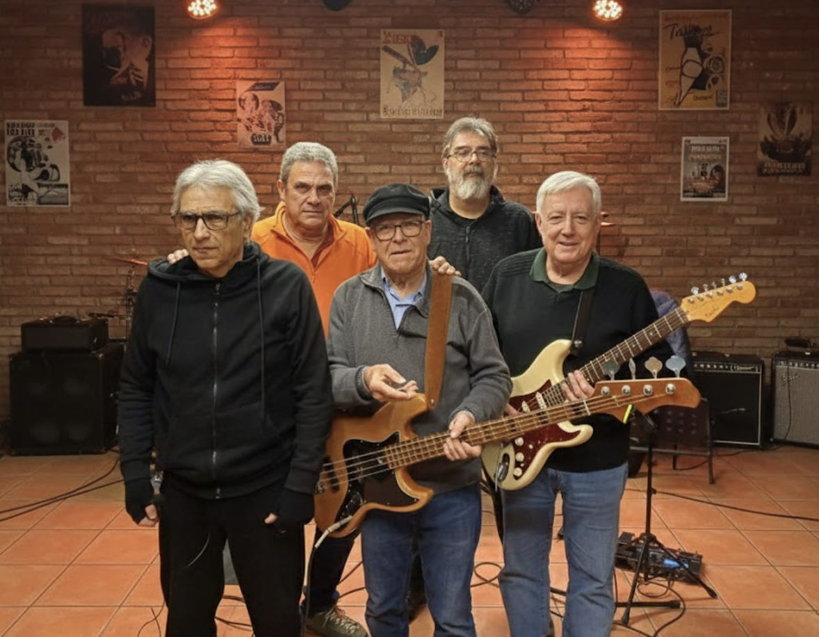 IA-IU’S MUSIC – GRUP DE MÚSICA PER FESTES