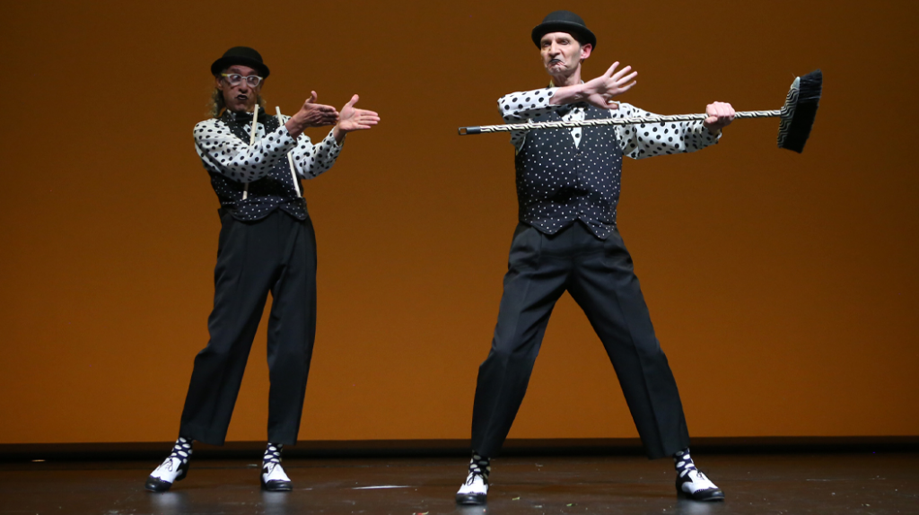 El negro y el flaco - clown - teatre - circ - animacio infantil - pallassos - cap de setmana - fires i festes - festes majors - esdeveniments