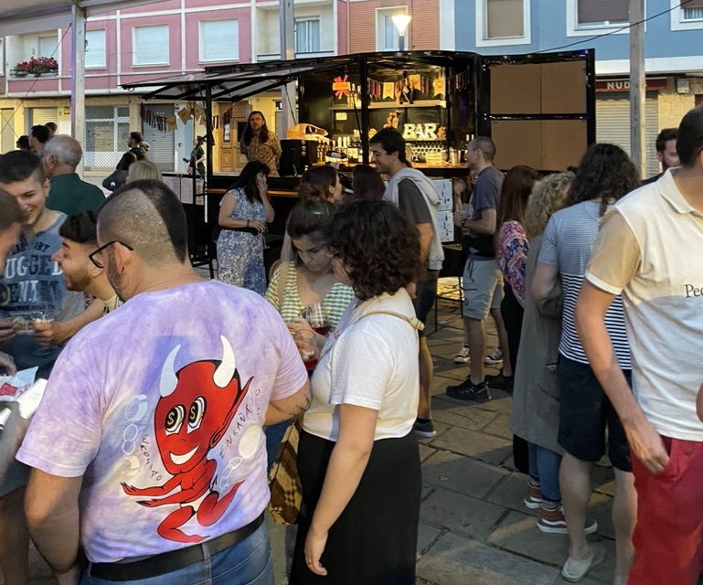  THE WINE TRUCK - FOODTRUCK PER ESDEVENIMENTS FOODTRUCK PER FESTES - FOODTRUCK PER FIRES I FESTES  - FOODTRUCK PER FESTES MAJORS
