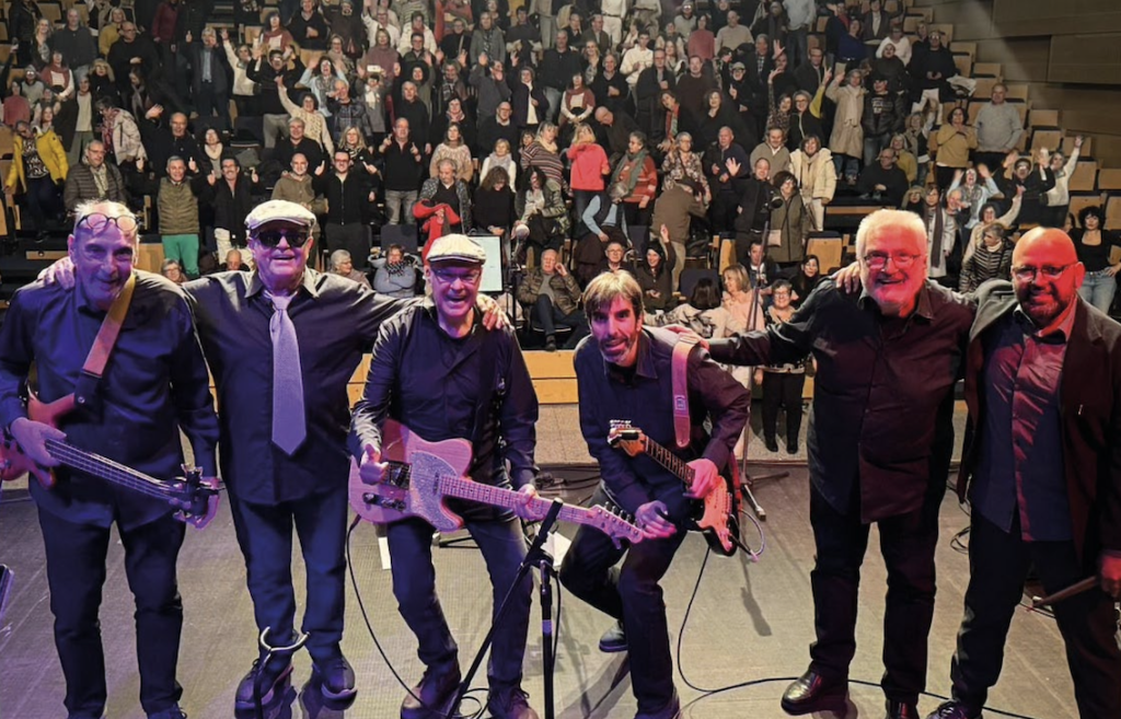 RETRO'S SOUND-GRUP DE VERSIONS PER FESTES-GRUP DE VERSIONS PER ESDEVENIMENTS